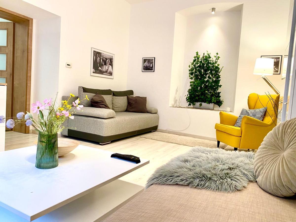 James Bond Apartment Top Location Air Conditioned براتسيلافا المظهر الخارجي الصورة