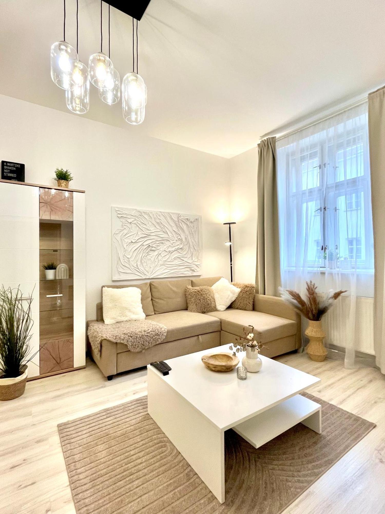 James Bond Apartment Top Location Air Conditioned براتسيلافا المظهر الخارجي الصورة