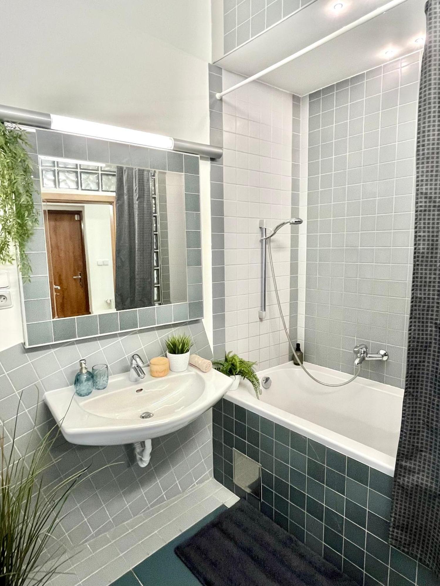 James Bond Apartment Top Location Air Conditioned براتسيلافا المظهر الخارجي الصورة
