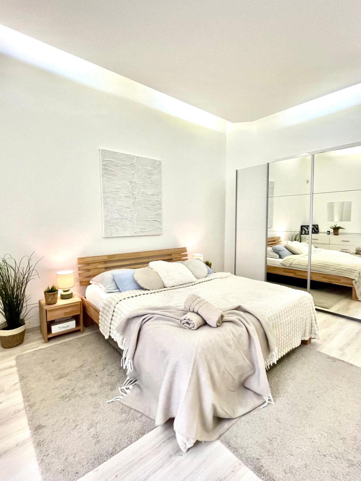James Bond Apartment Top Location Air Conditioned براتسيلافا المظهر الخارجي الصورة