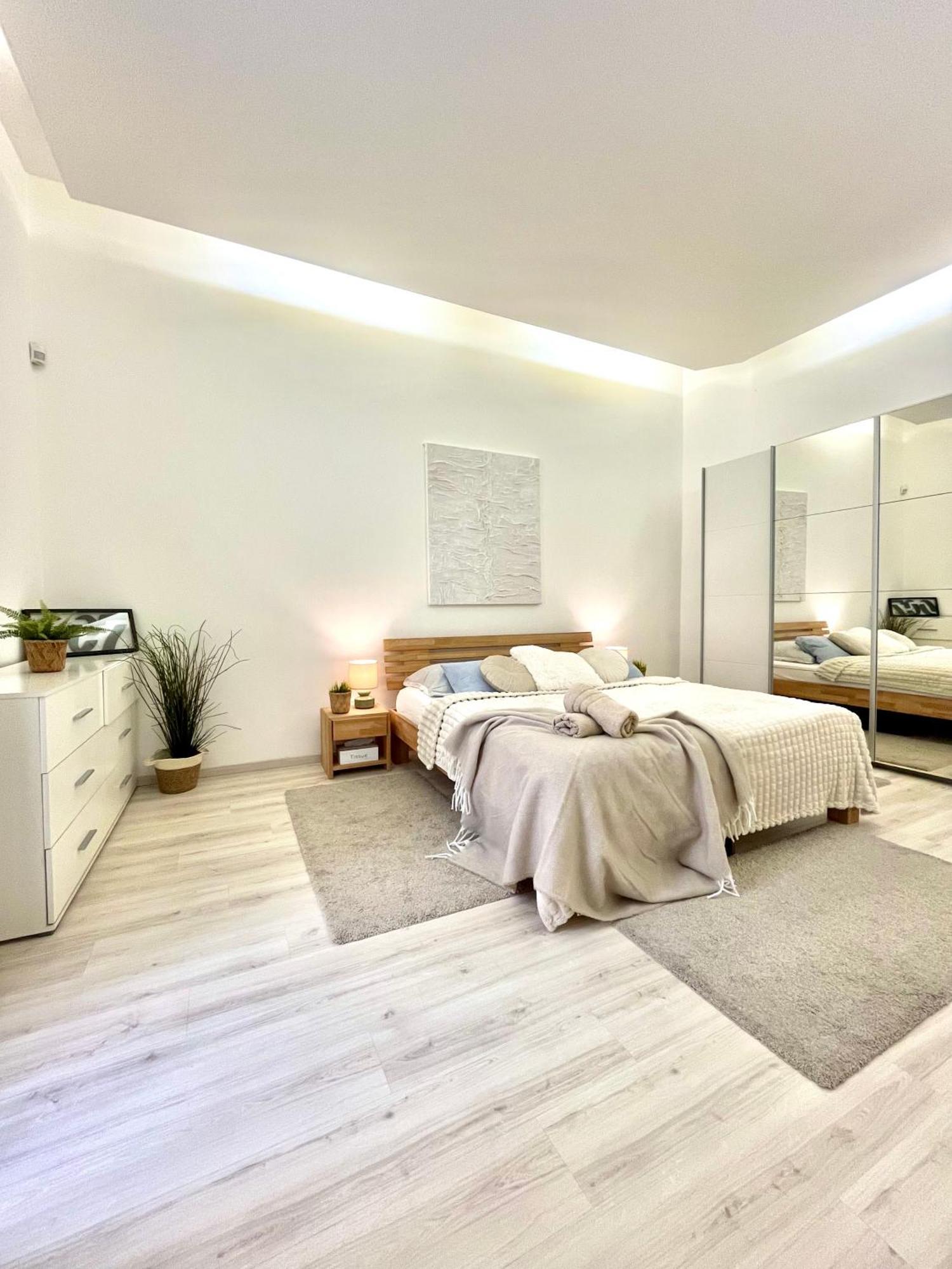 James Bond Apartment Top Location Air Conditioned براتسيلافا المظهر الخارجي الصورة